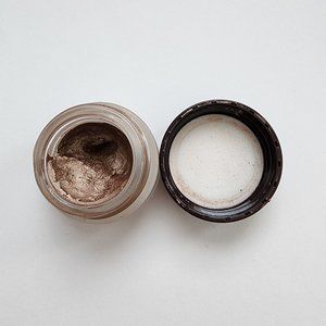 Charlotte Tilbury Eyes to Mesmerize, Marie Antoinette (Oyster Pearl)